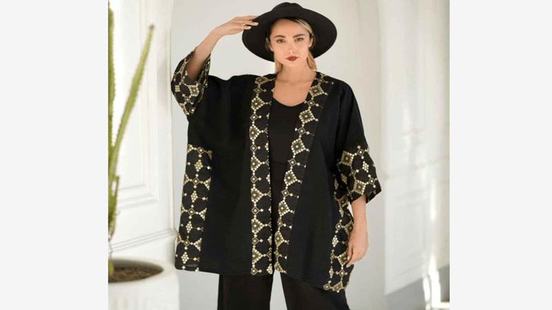 استایل با مانتو مشکی! با مانتو مشکی چطوری تیپ بزنیم؟