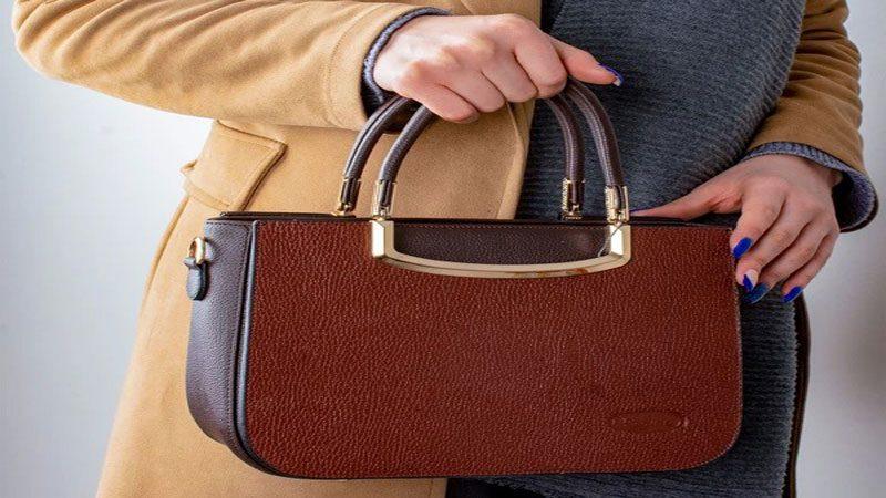 کیف چرم طبیعی با چرم مصنوعی چه تفاوتی دارند؟