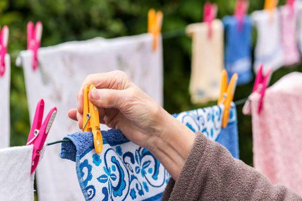 رازهای خشک کردن لباس در هوای مرطوب را بدانید!