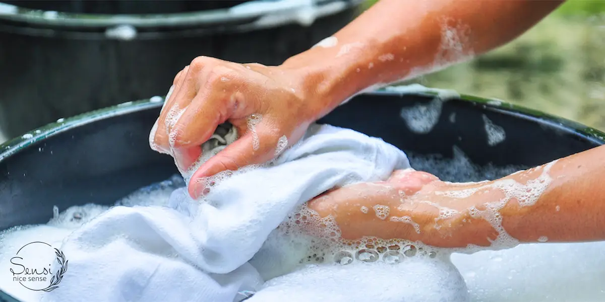 آب ولرم یا سرد برای شستشو استفاده کنید